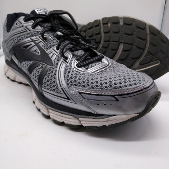 brooks adrenaline gts 17 black